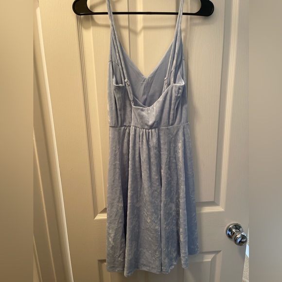 Light blue crushed velvet dress - Picture 2 of 2